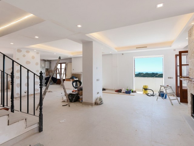 4 Bedrooms Townhouse in Benahavís