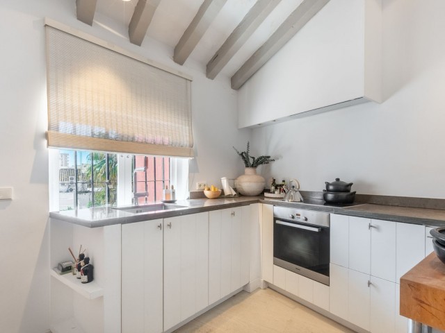 Apartamento con 2 Dormitorios  en Marbella