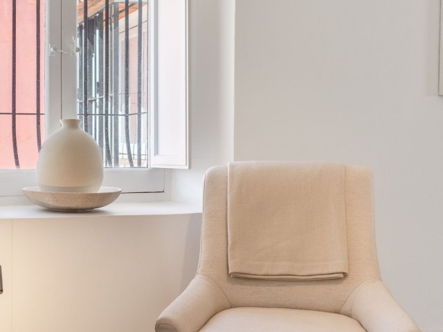 Apartamento con 2 Dormitorios  en Marbella