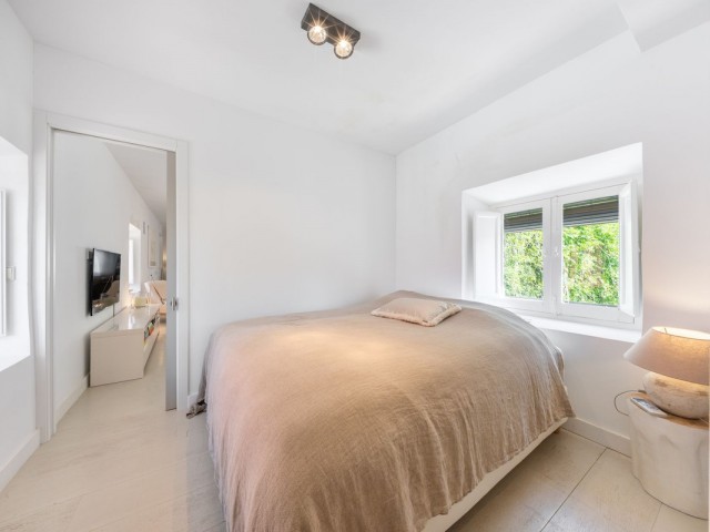 Apartamento con 2 Dormitorios  en Marbella