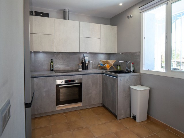 2 Bedrooms Townhouse in Nueva Andalucía
