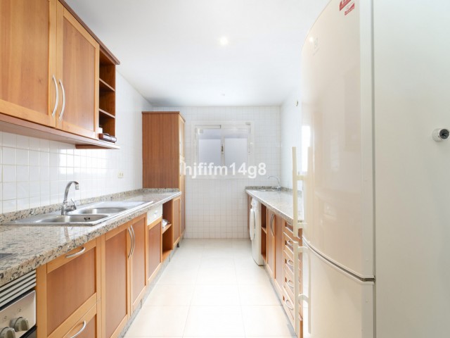 3 Bedrooms Apartment in Nueva Andalucía