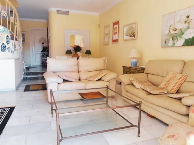 5 Bedrooms Townhouse in Cabopino