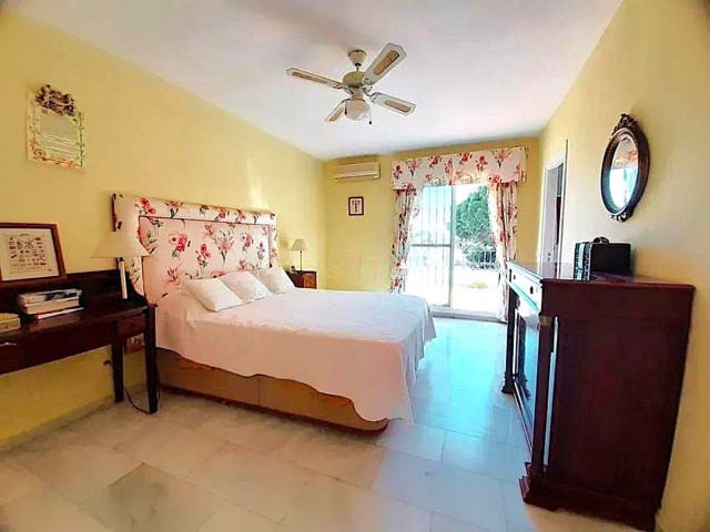 5 Bedrooms Townhouse in Cabopino