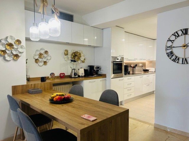 Penthouse in Guadalmina Alta