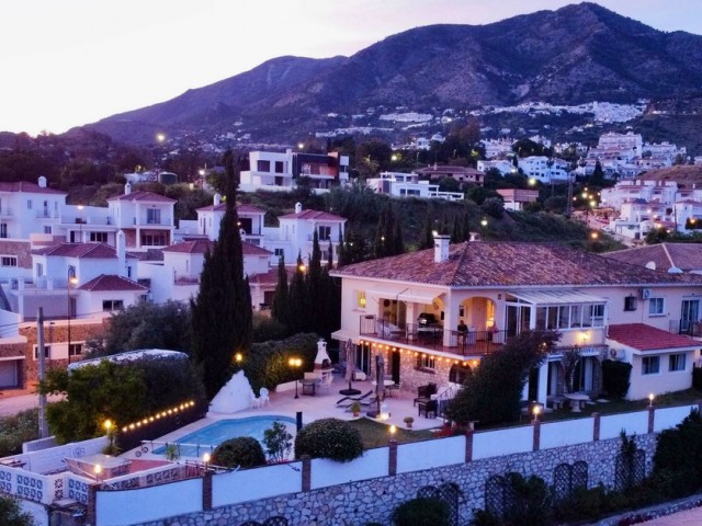 Huvila, Mijas