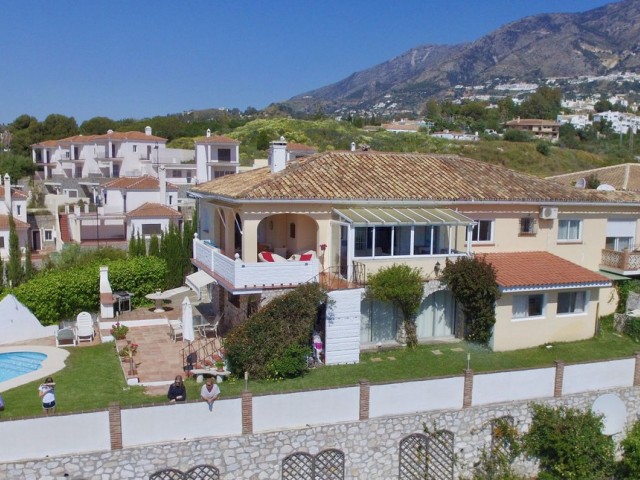 6 Makuuhuoneen Huvila Mijas