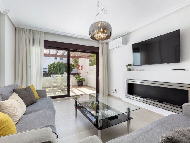 3 Bedrooms Apartment in Nueva Andalucía