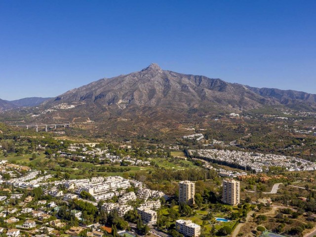 3 Bedrooms Apartment in Nueva Andalucía