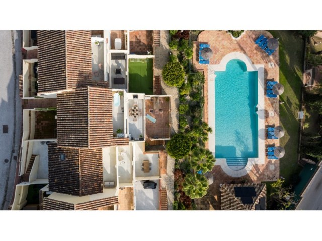 3 Bedrooms Townhouse in Nueva Andalucía