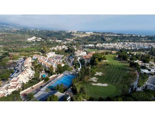 3 Bedrooms Townhouse in Nueva Andalucía