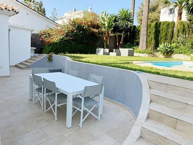 3 Schlafzimmer Villa in Nueva Andalucía