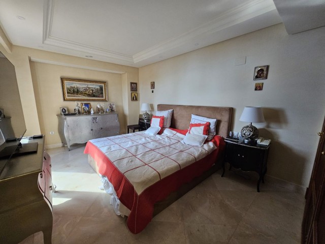 3 Bedrooms Apartment in Estepona