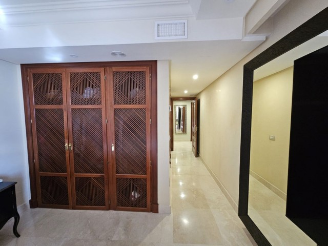 3 Bedrooms Apartment in Estepona