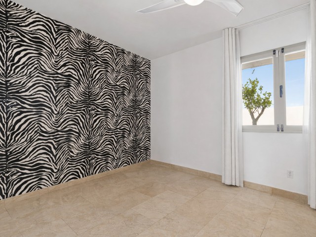 3 Bedrooms Townhouse in Benahavís