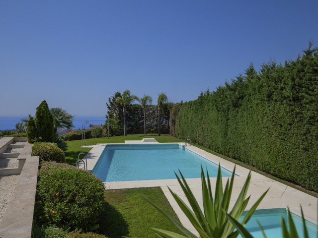 3 Bedrooms Townhouse in Benahavís