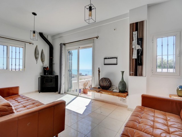 Villa con 4 Dormitorios  en Torreblanca