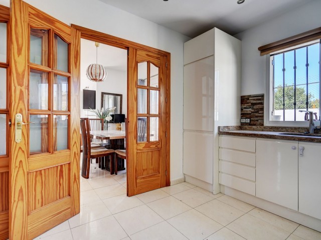Villa con 4 Dormitorios  en Torreblanca