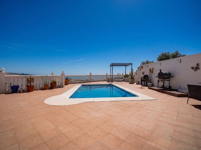 Villa con 4 Dormitorios  en Torreblanca