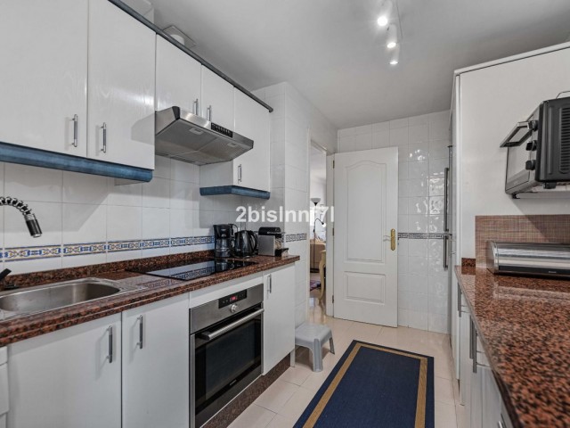 3 Bedrooms Apartment in Elviria