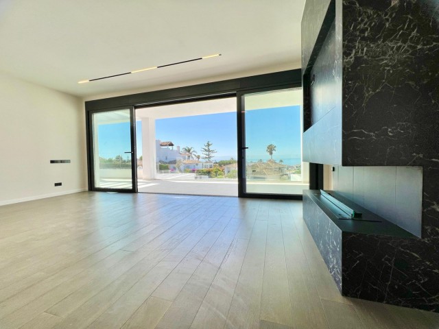 6 Schlafzimmer Villa in Elviria