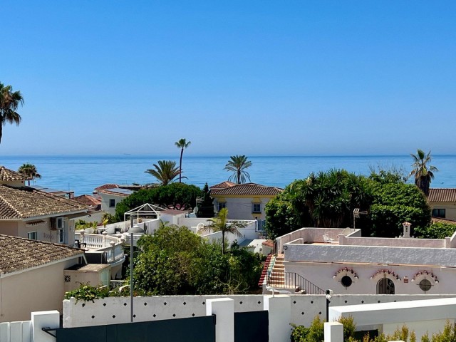 6 Schlafzimmer Villa in Elviria