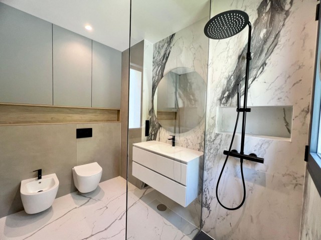 6 Schlafzimmer Villa in Elviria