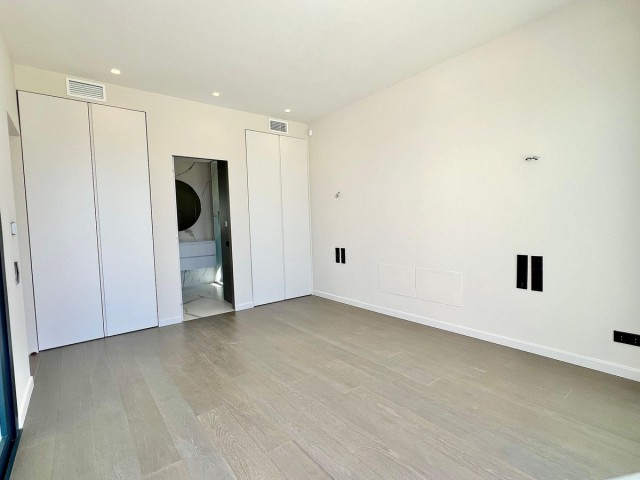 6 Schlafzimmer Villa in Elviria