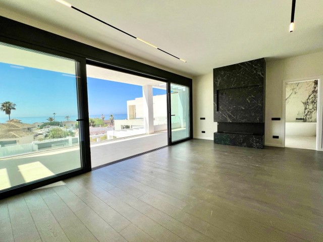 6 Schlafzimmer Villa in Elviria