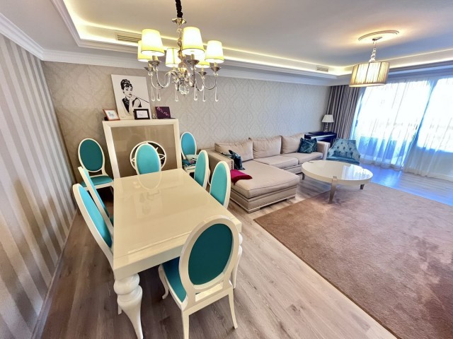 2 Bedrooms Apartment in Puerto Banús