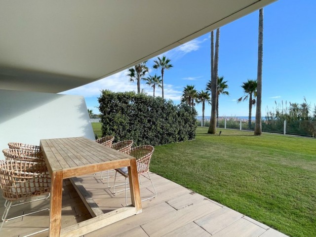 Appartement avec 3 Chambres  à Estepona
