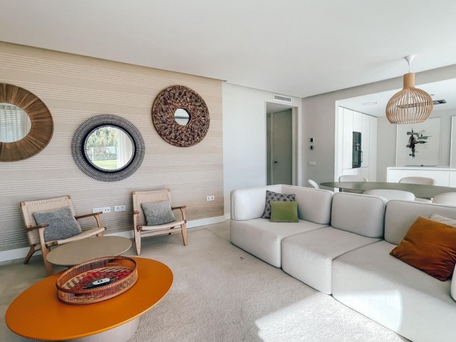 Appartement avec 3 Chambres  à Estepona