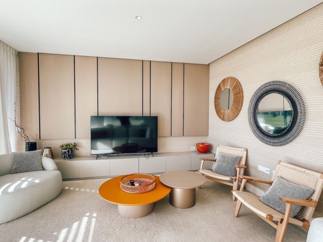 Appartement avec 3 Chambres  à Estepona