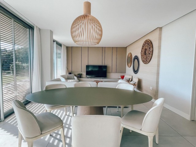 Appartement avec 3 Chambres  à Estepona