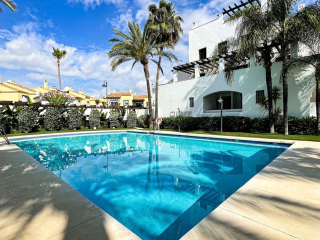 2 Bedrooms Apartment in Puerto Banús