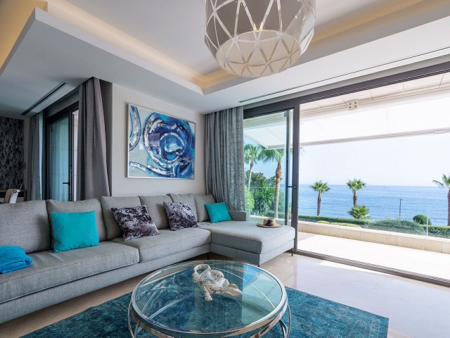 Appartement avec 4 Chambres  à Estepona