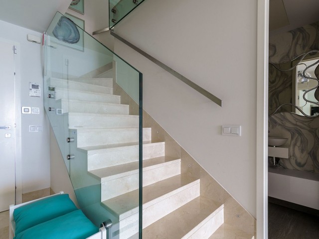 Appartement avec 4 Chambres  à Estepona