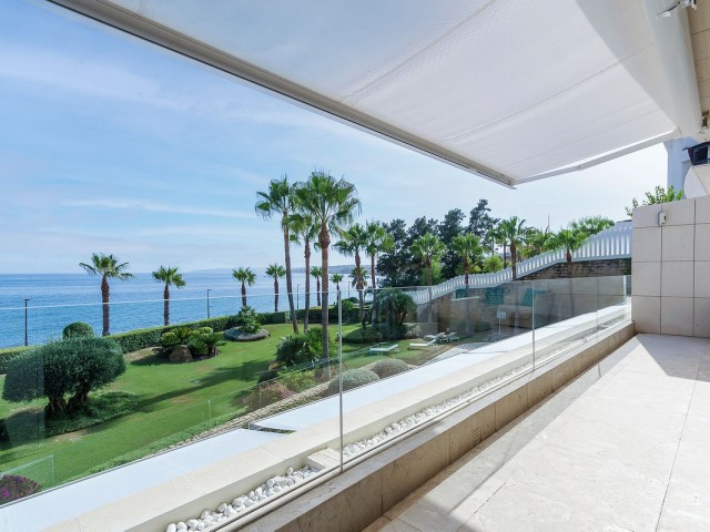 Appartement avec 4 Chambres  à Estepona