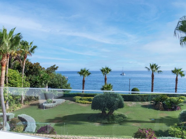 Appartement avec 4 Chambres  à Estepona