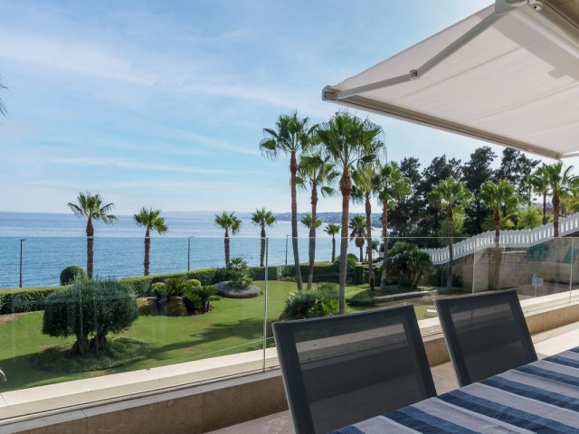 Appartement avec 4 Chambres  à Estepona