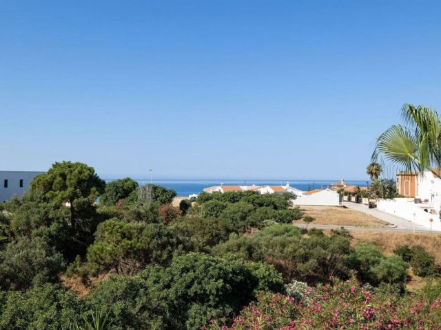 Villa, El Faro, R5272402