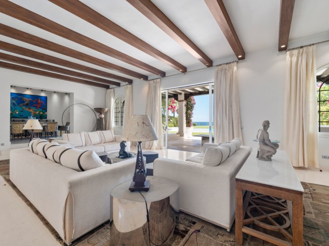 9 Schlafzimmer Villa in Estepona