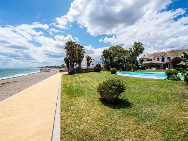9 Schlafzimmer Villa in Estepona