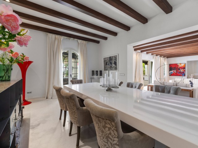 9 Schlafzimmer Villa in Estepona