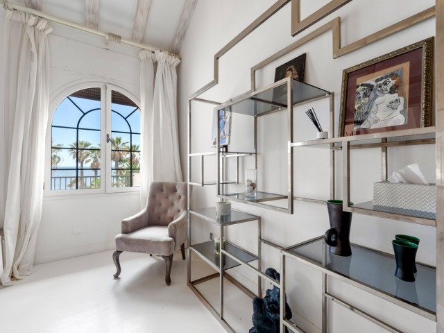 9 Schlafzimmer Villa in Estepona