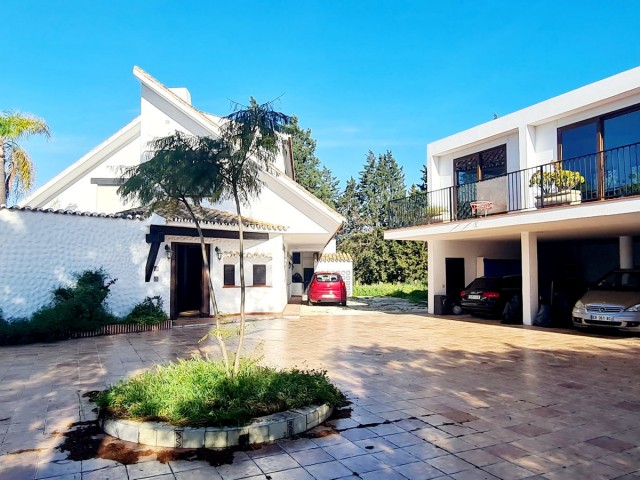 5 Slaapkamer Villa in Las Chapas