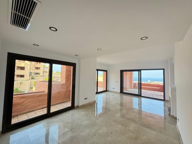 Penthouse in San Luis de Sabinillas