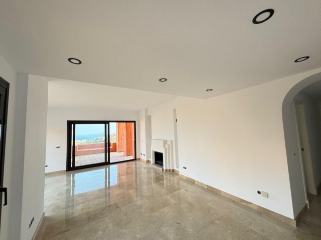 Penthouse in San Luis de Sabinillas