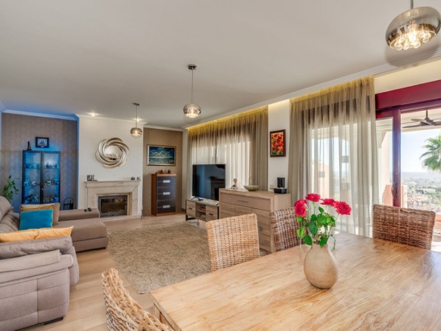3 Slaapkamer Rijtjeshuis in Benahavís