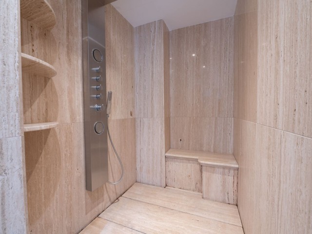 2 Bedrooms Apartment in Marbella